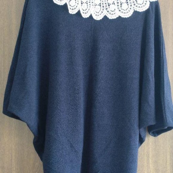 T-shirt - Picture 2 of 3